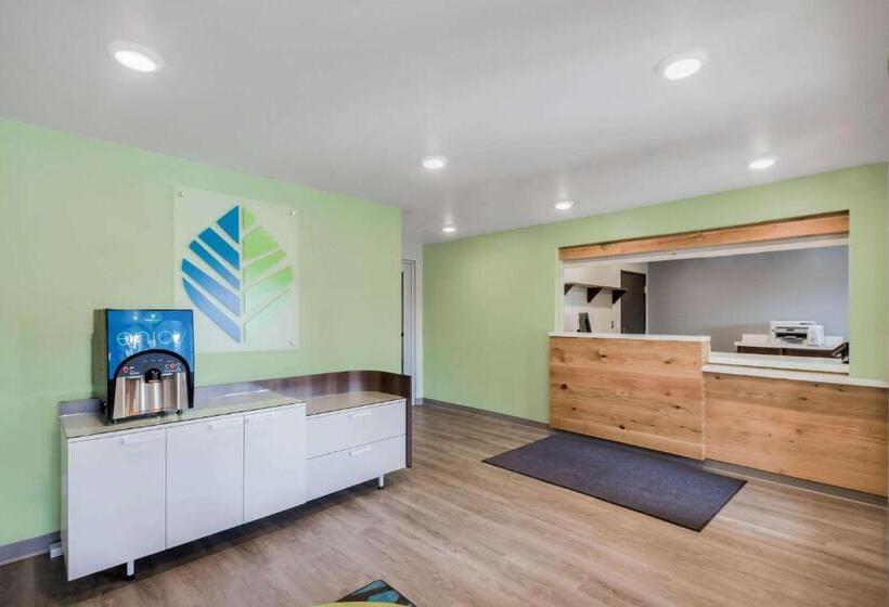 Woodspring Suites Chicago Addison