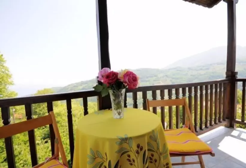 Majatalo Marika Vlachou