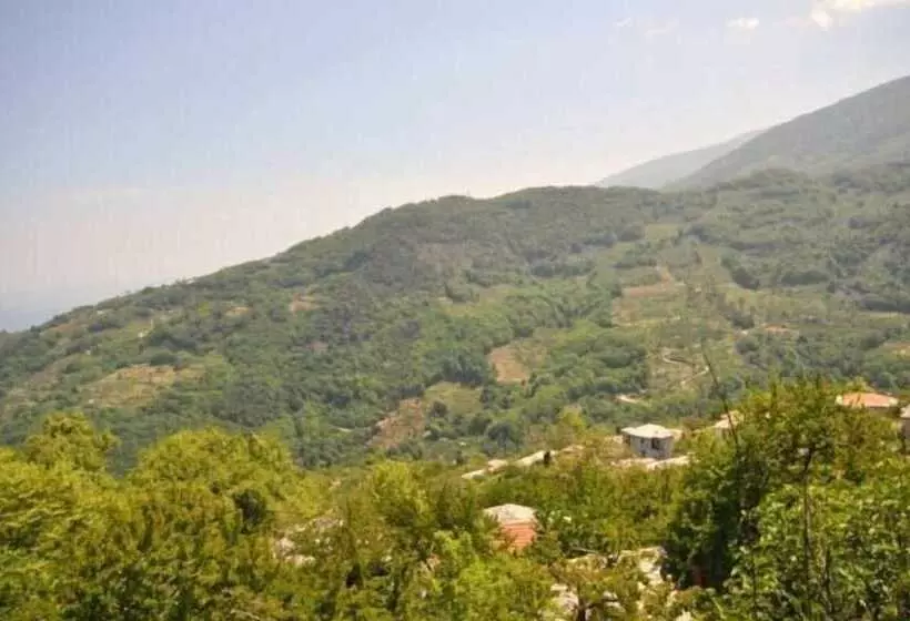 Majatalo Marika Vlachou