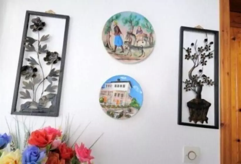 Majatalo Marika Vlachou