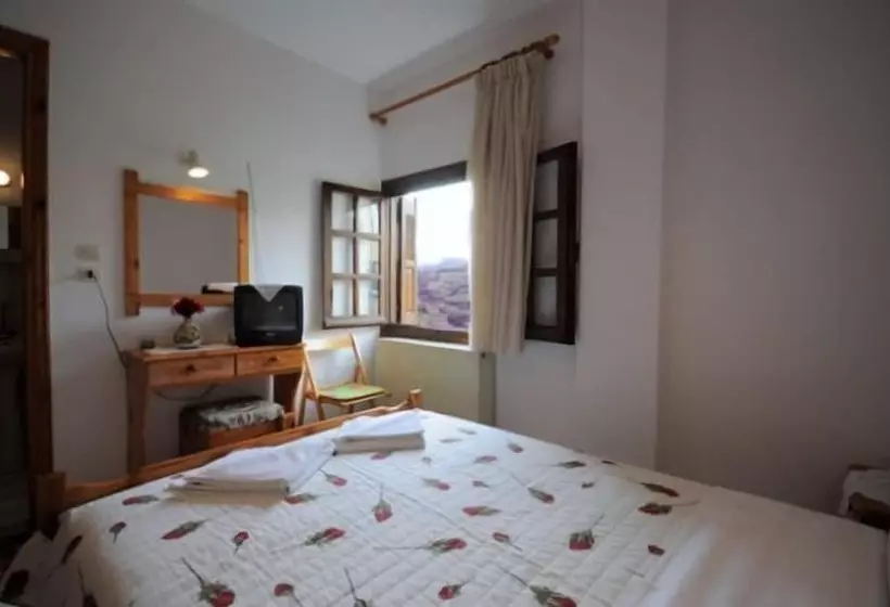 Majatalo Marika Vlachou