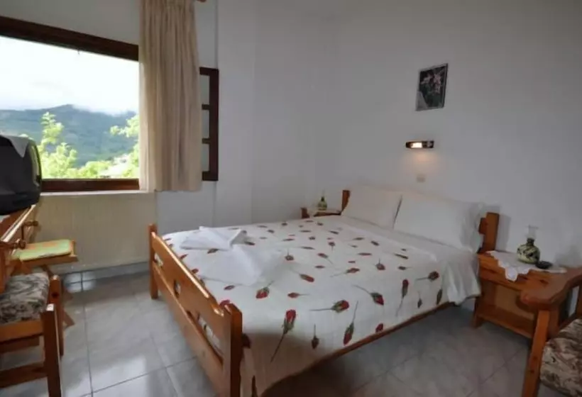 Majatalo Marika Vlachou