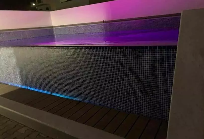 Aamiaismajoitus (B&B) Primo Dos Caracois