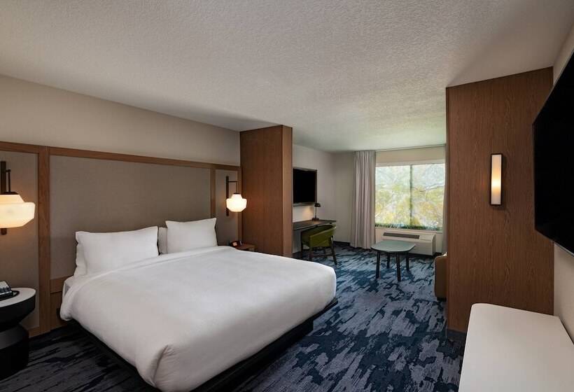 בית מלון כפרי Fairfield Inn & Suites By Marriott Oskaloosa