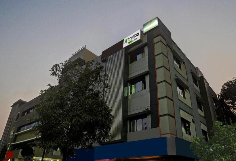 Hotel Treebo Wow, Surat Station