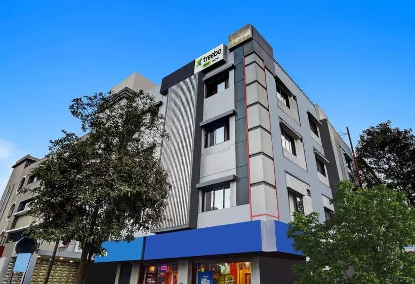 Hotelli Treebo Wow, Surat Station