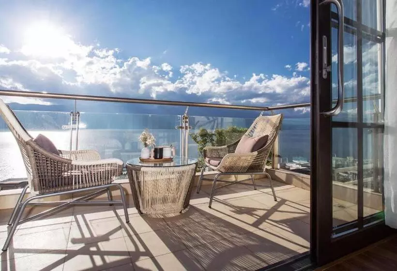 ペンション Aishe Honeymoon Sea View Guesthouse