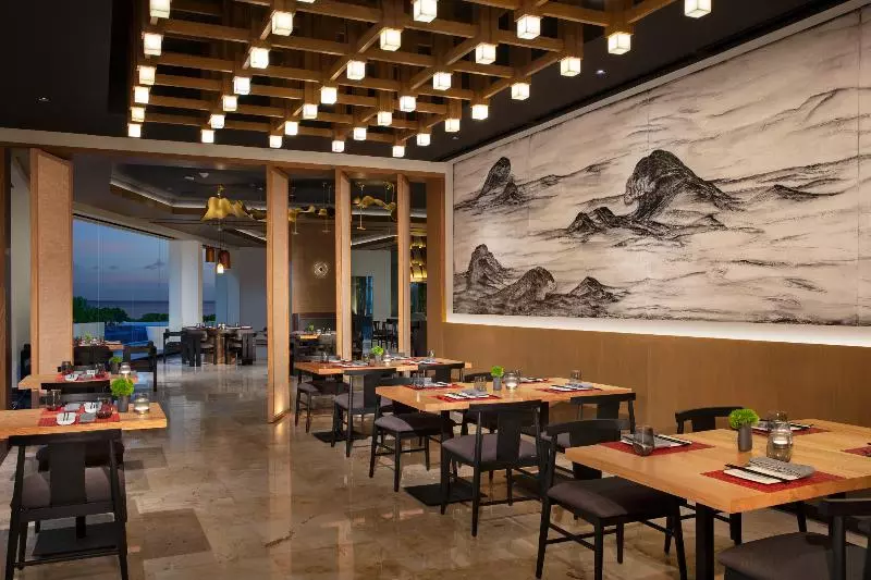 Dreams Sands Cancun Resort & Spa