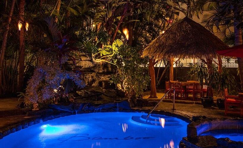 فندق Castle Bamboo Waikīkī