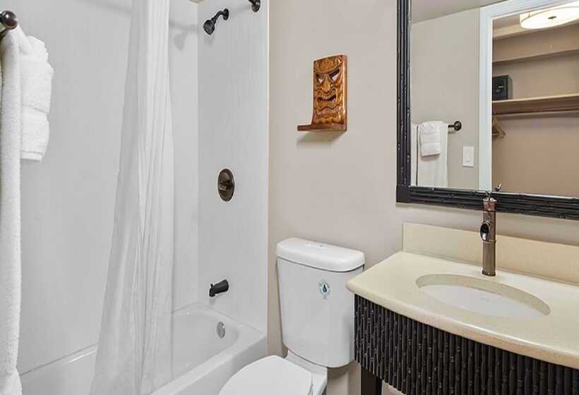 فندق Castle Bamboo Waikīkī