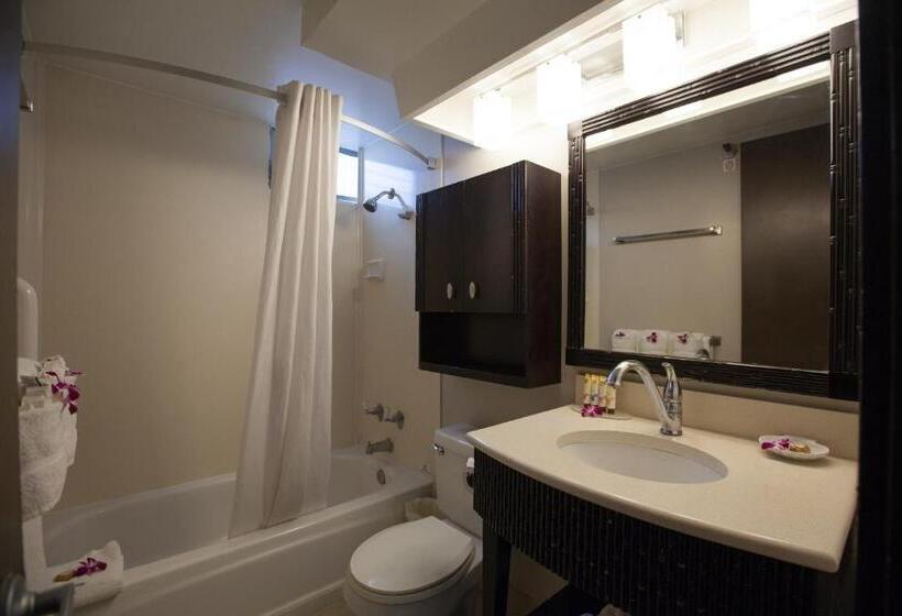 فندق Castle Bamboo Waikīkī