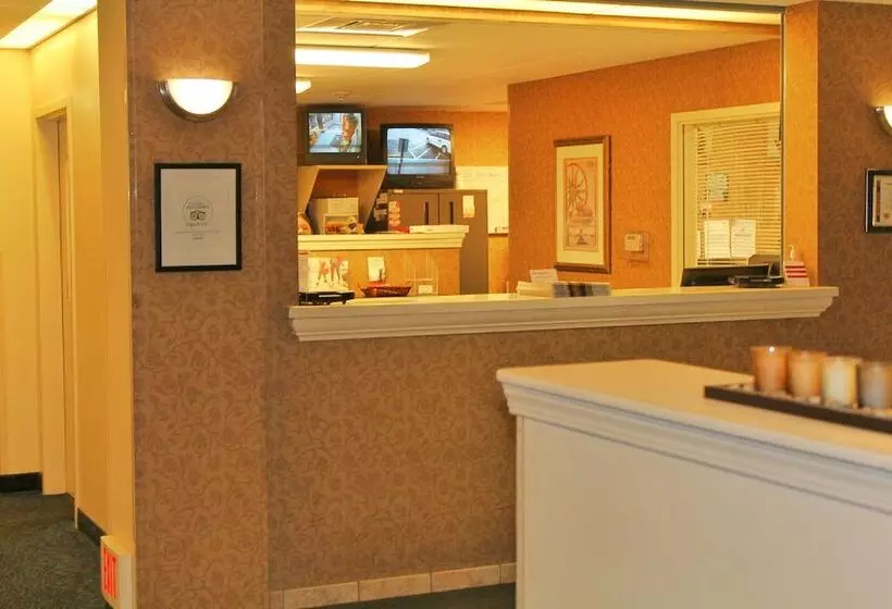 هتل Candlewood Suites Syracuse Airport, An Ihg