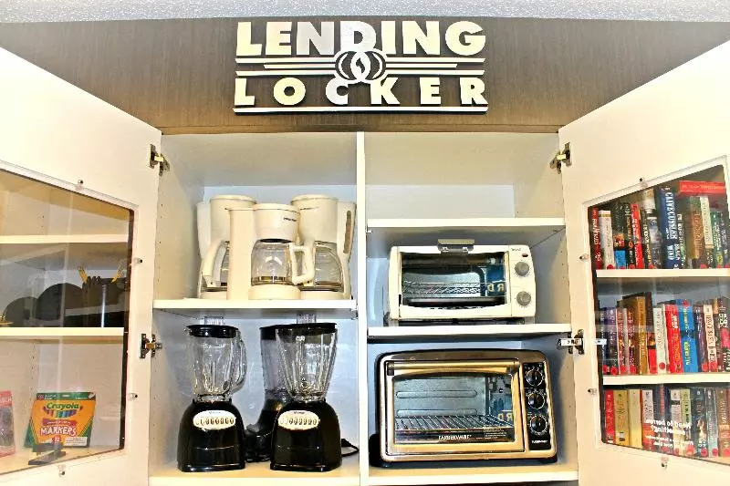 هتل Candlewood Suites Syracuse Airport, An Ihg