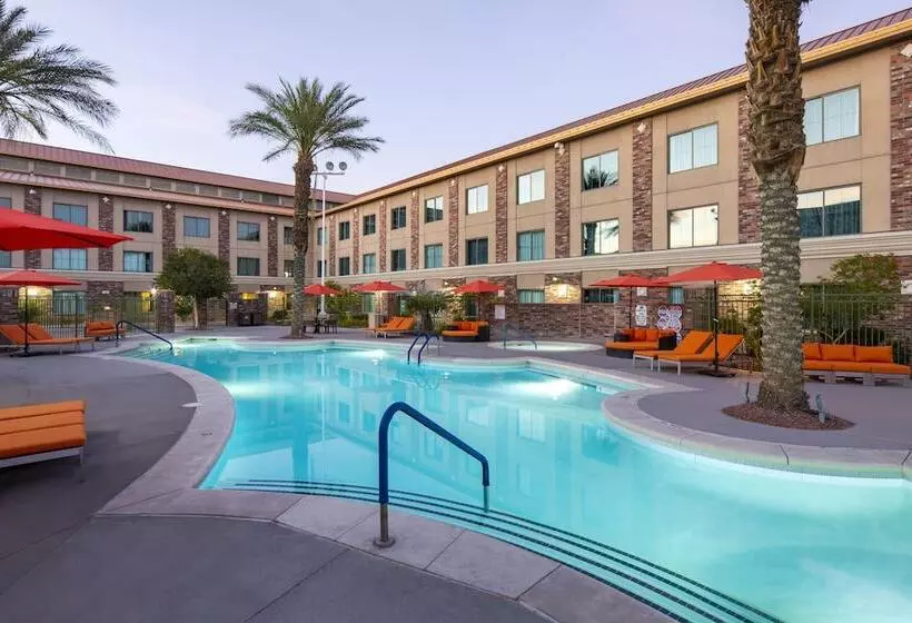 Cannery Hotel & Casino