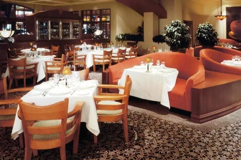 Cannery Hotel & Casino