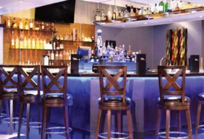 Cannery Hotel & Casino