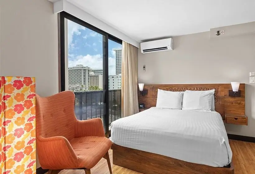 Отель Castle Bamboo Waikīkī