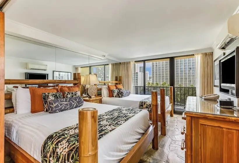 Отель Castle Bamboo Waikīkī