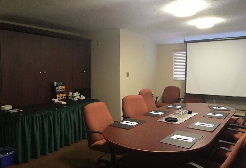 هتل Coastal Inn Moncton/ Dieppe