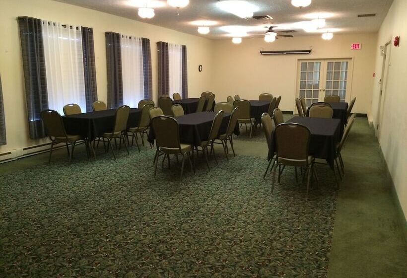 هتل Coastal Inn Moncton/ Dieppe