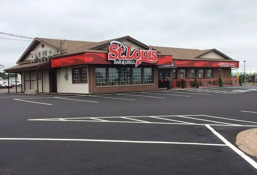 Отель Coastal Inn Moncton/ Dieppe