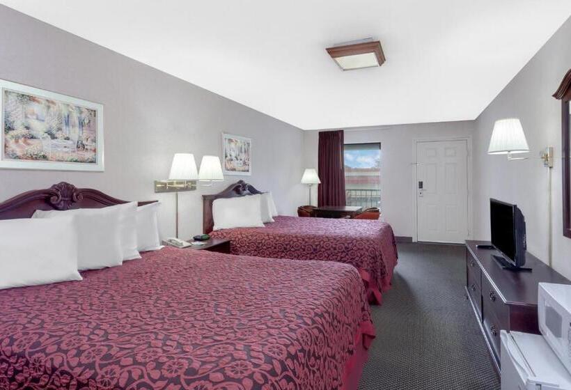 בית מלון כפרי Days Inn By Wyndham Morristown