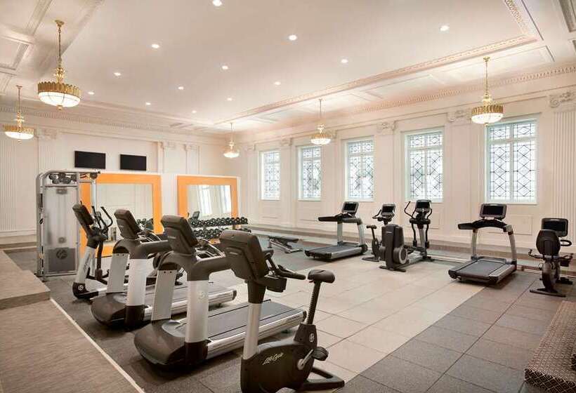 فندق Hilton New Orleans/st. Charles Avenue