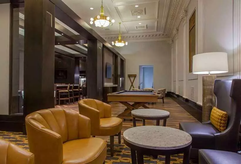 هتل Hilton New Orleans/st. Charles Avenue