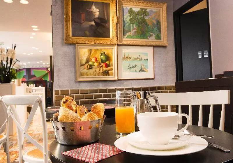 ホテル L’antoine