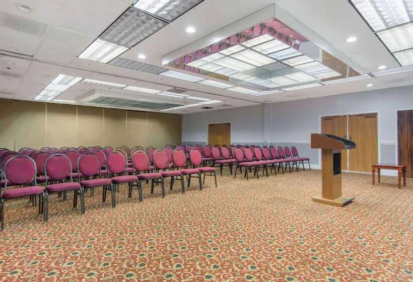 هتل My Homes Macon North I 75