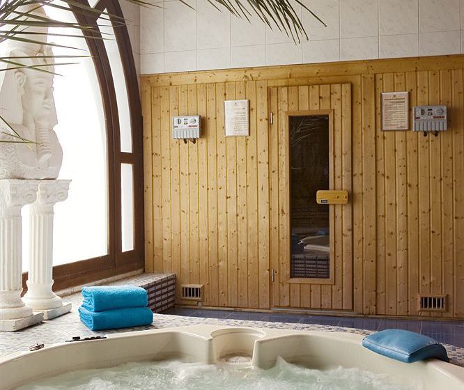 هتل Mercure Luxor Karnak