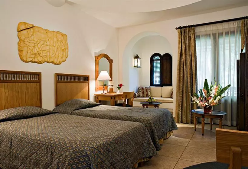 هتل Mercure Luxor Karnak