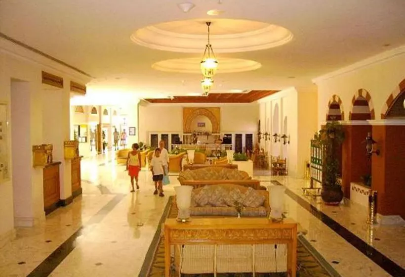 هتل Mercure Luxor Karnak