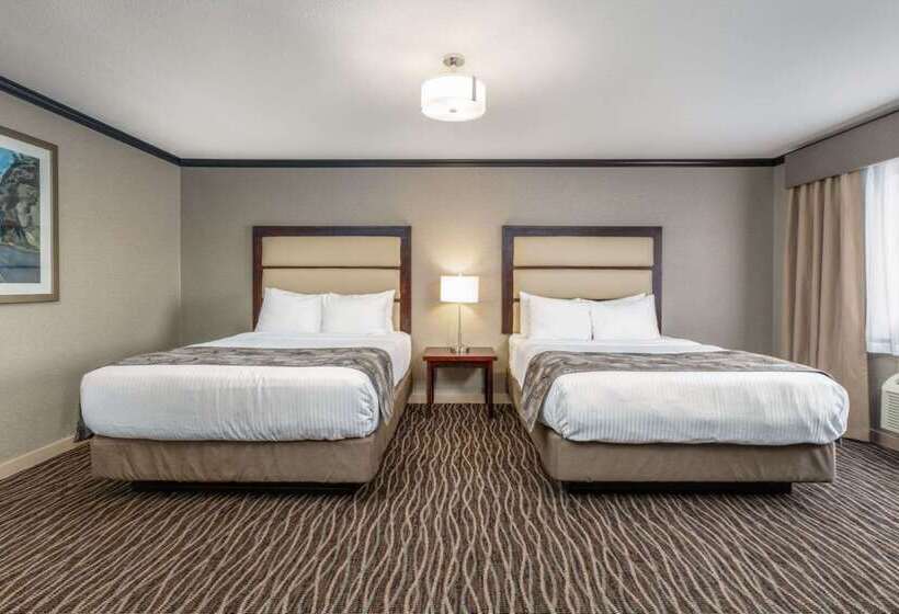 Prestige Radium Hot Springs Resort, Worldhotels Crafted