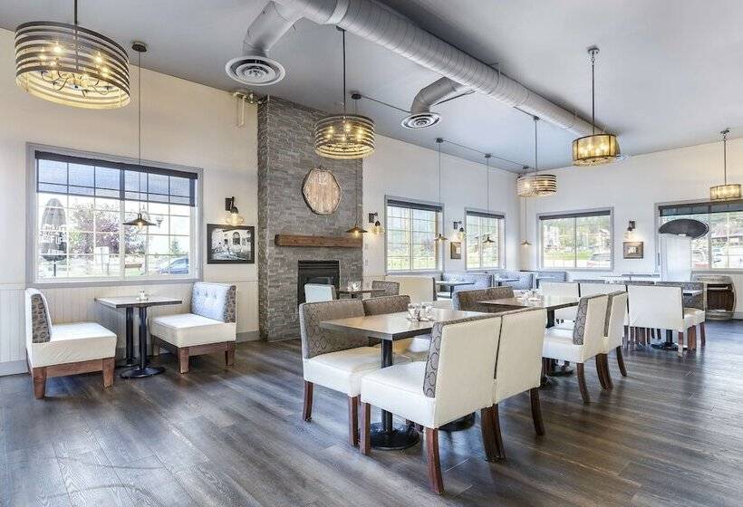 Prestige Radium Hot Springs Resort, Worldhotels Crafted