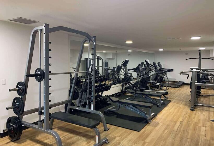 Prestige Radium Hot Springs Resort, Worldhotels Crafted