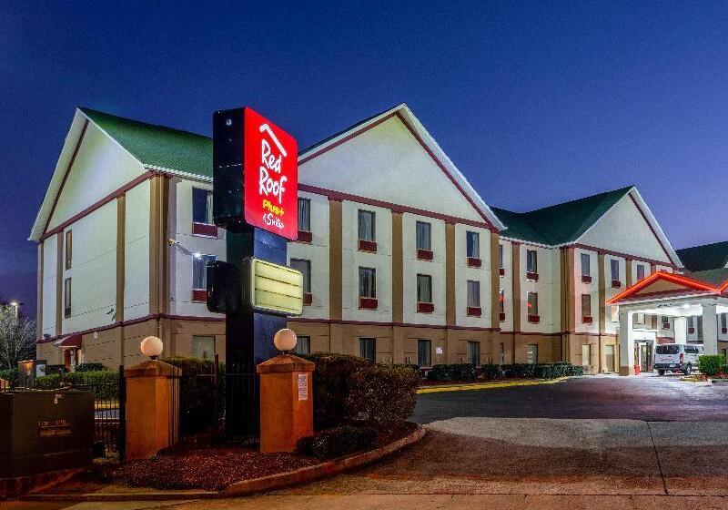 בית מלון כפרי Red Roof Plus+ & Suites Atlanta Airport South
