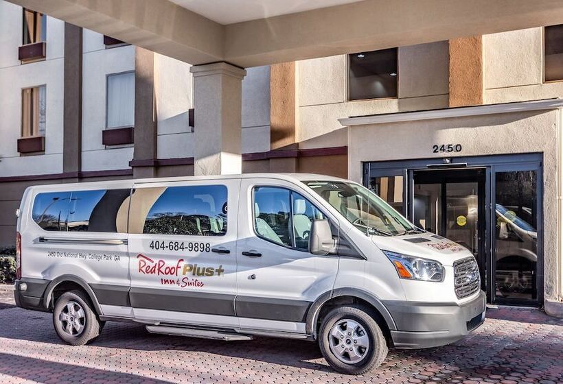 בית מלון כפרי Red Roof Plus+ & Suites Atlanta Airport South