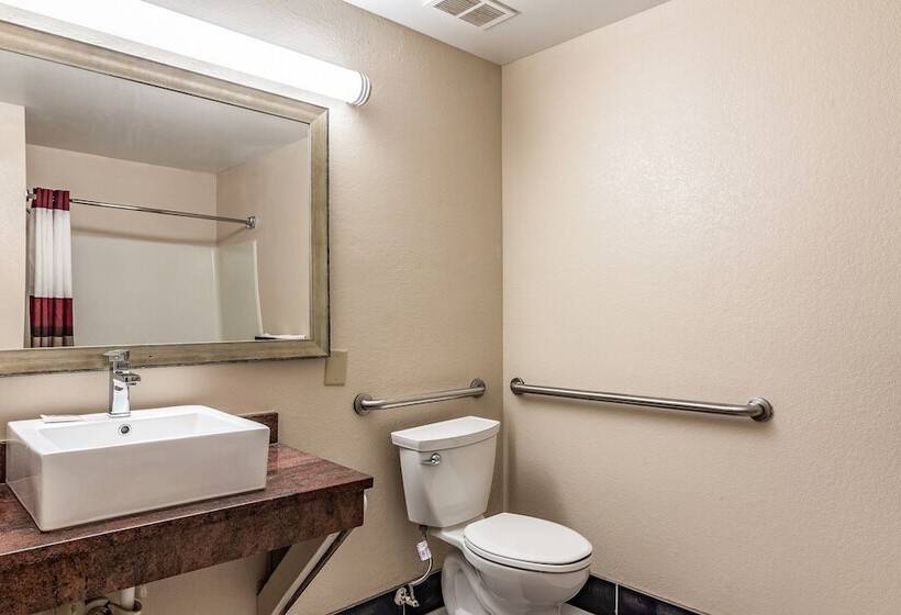 בית מלון כפרי Red Roof Plus+ & Suites Atlanta Airport South