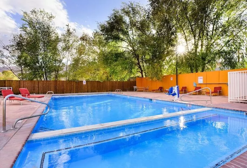 Hotel River Canyon Lodge