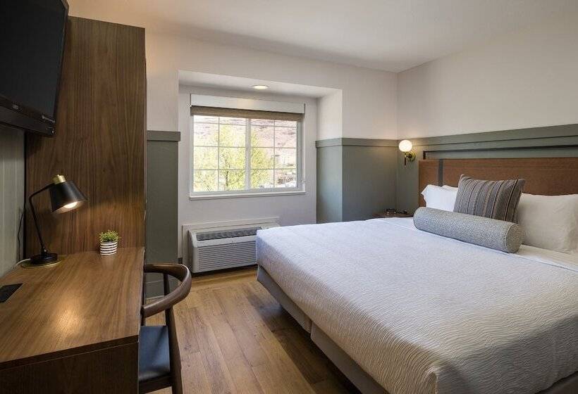 هتل River Canyon Lodge