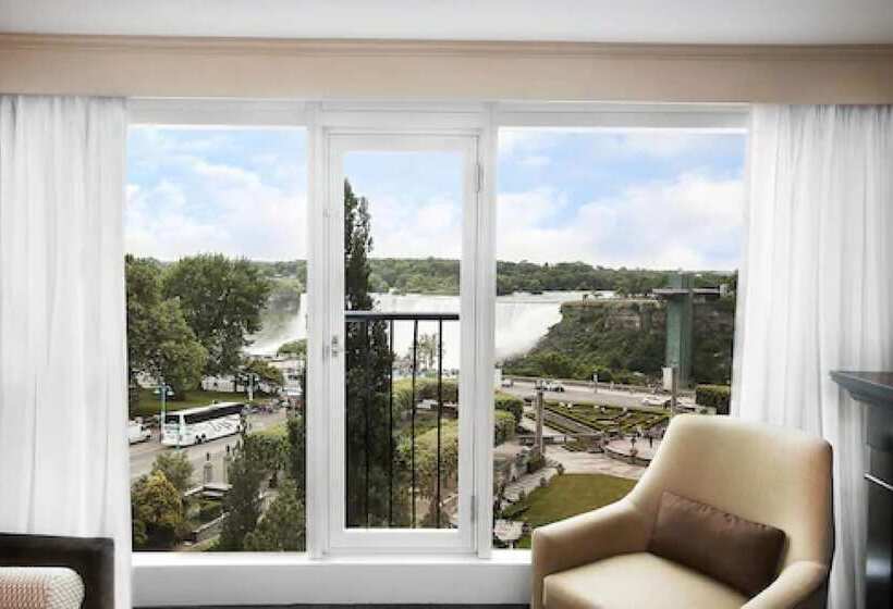 هتل Sheraton Fallsview