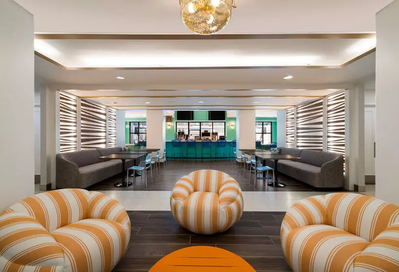 هتل Sonesta Es Suites Orlando International Drive