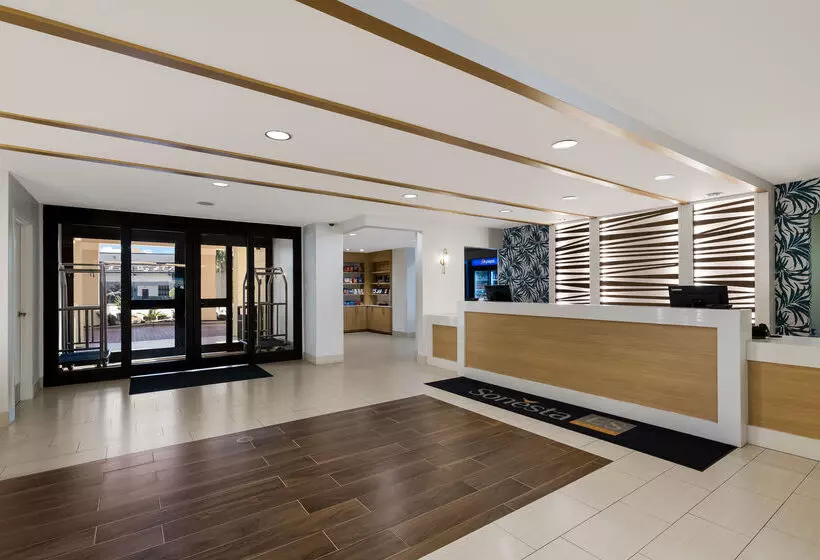 هتل Sonesta Es Suites Orlando International Drive