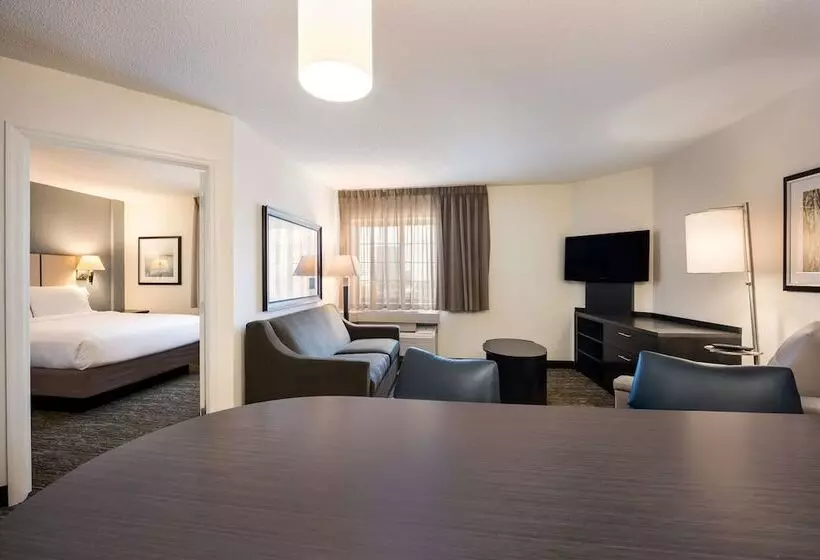 Отель Sonesta Simply Suites Oklahoma City Airport