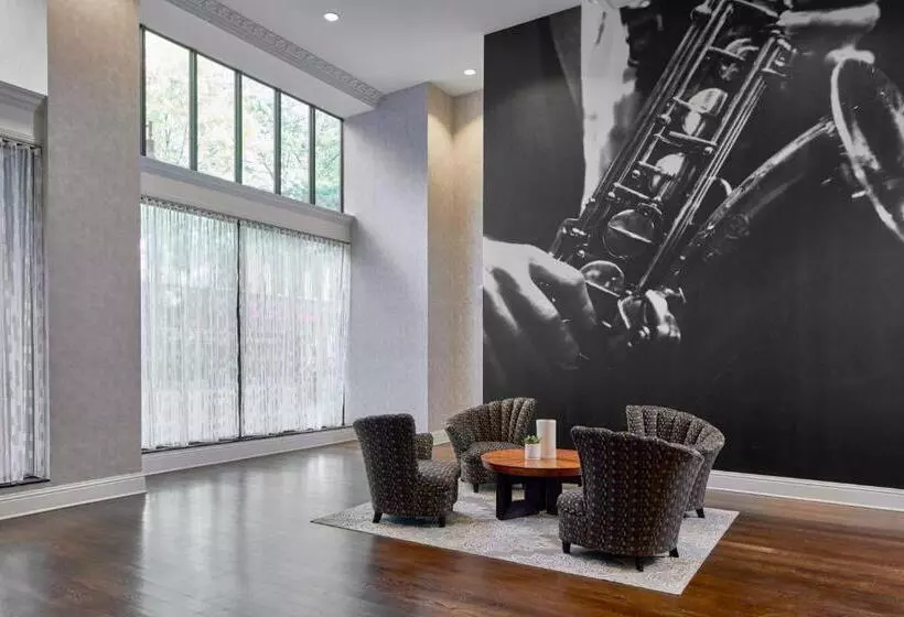 فندق Springhill Suites Memphis Downtown