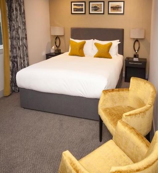 Hotelli Dumbuck House