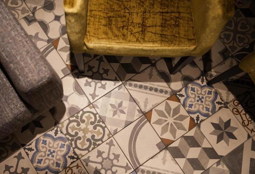 Hotelli Dumbuck House