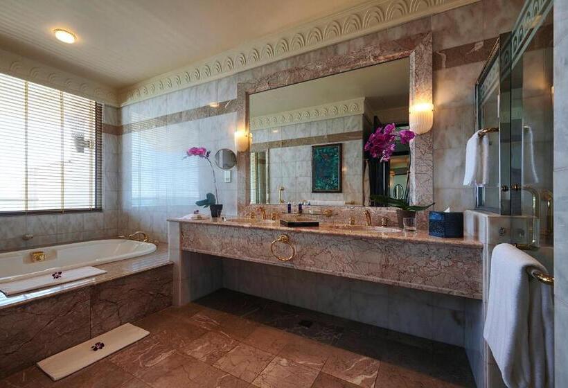 هتل The Empire Brunei