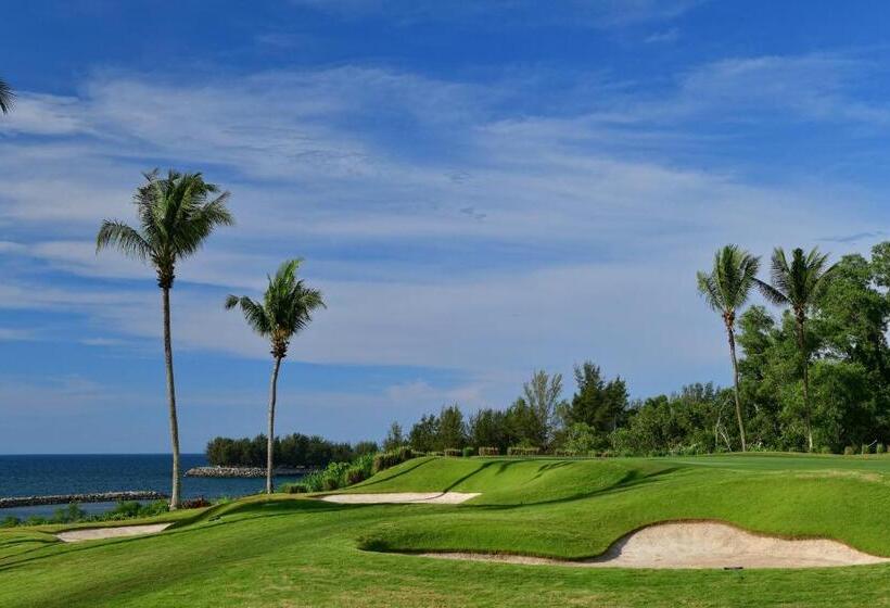 هتل The Empire Brunei